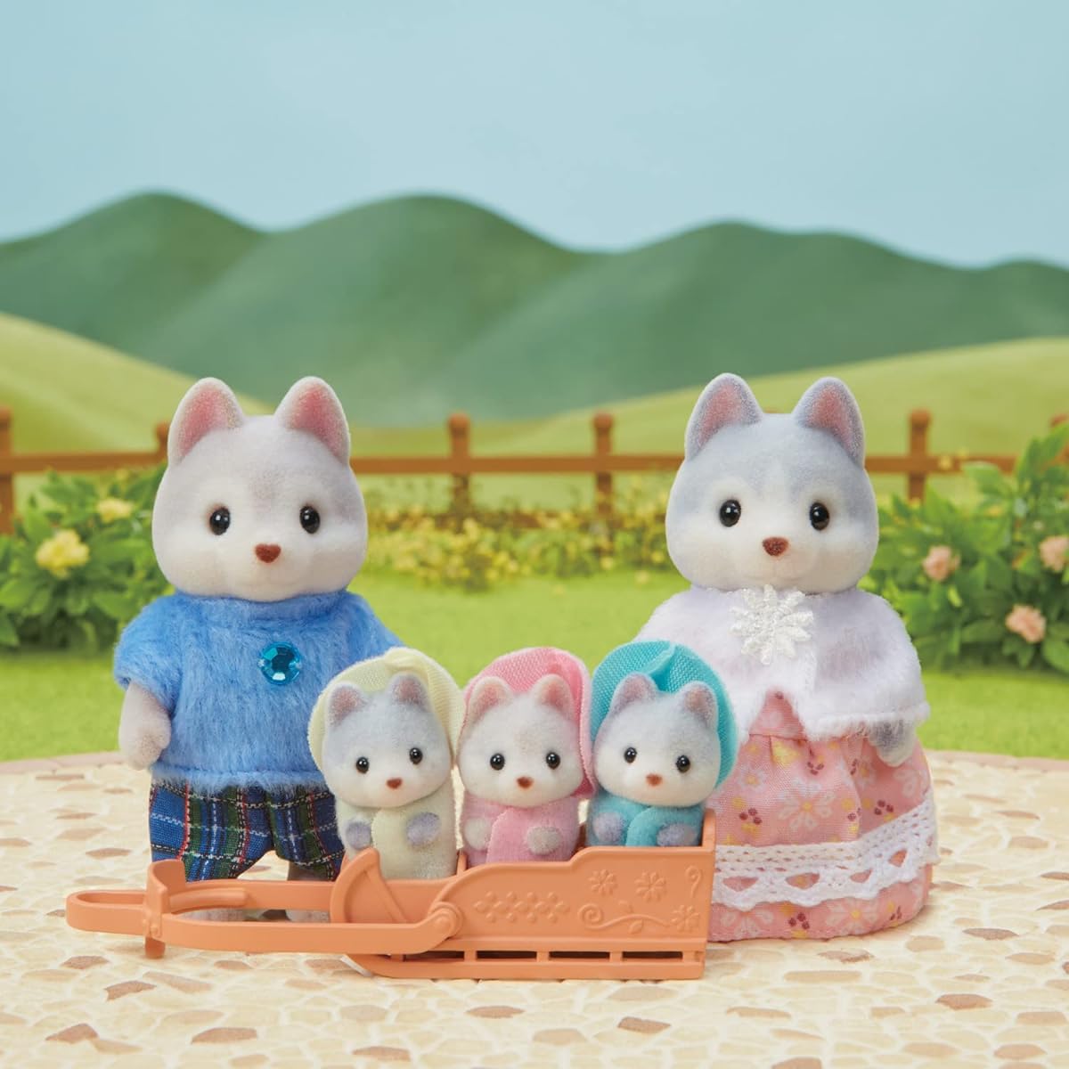 Calico Critters Husky Family Collectible Doll Figures 5 Piece Set
