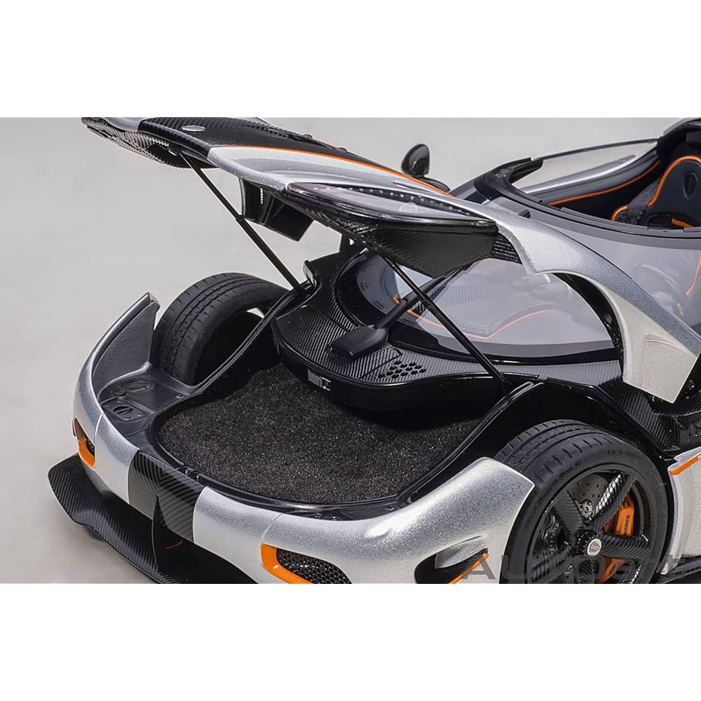 AUTOart 1/18 Koenigsegg Agera RS Metallic Silver/Carbon Black Finished Product 79024
