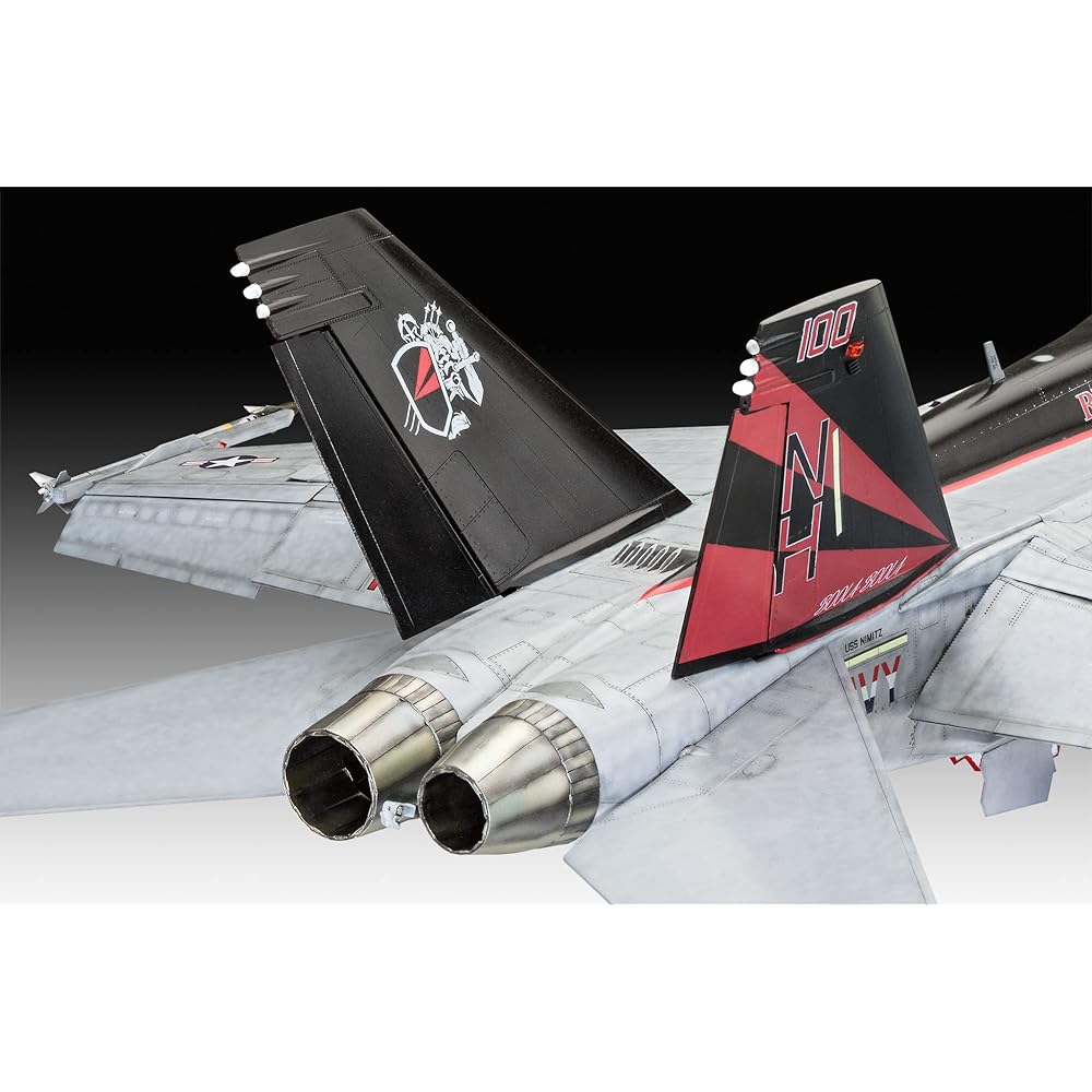 German Level 1/32 US Navy F/A-18F Super Hornet Plastic Model 03847