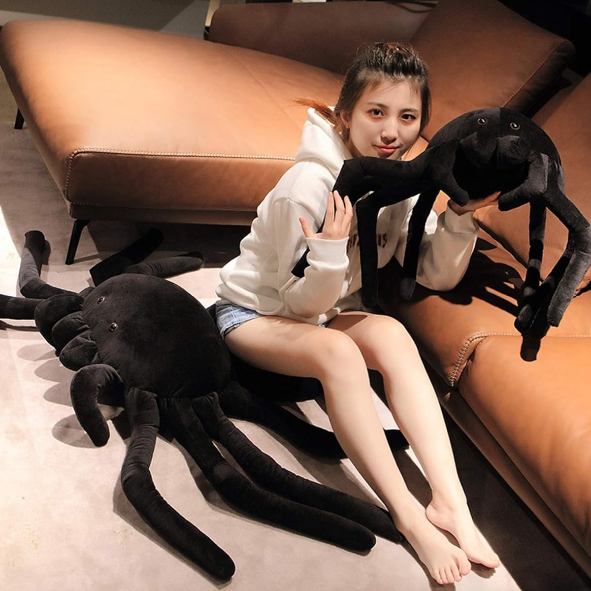 Spider Realistic Spider Black Spider Stuffed Animal Lifelike Reptile Giant Body Pillow Animal Toy Kids Large Size Animal Fluffy Halloween Party Garden Haunted House Prank Goods 30-120cm