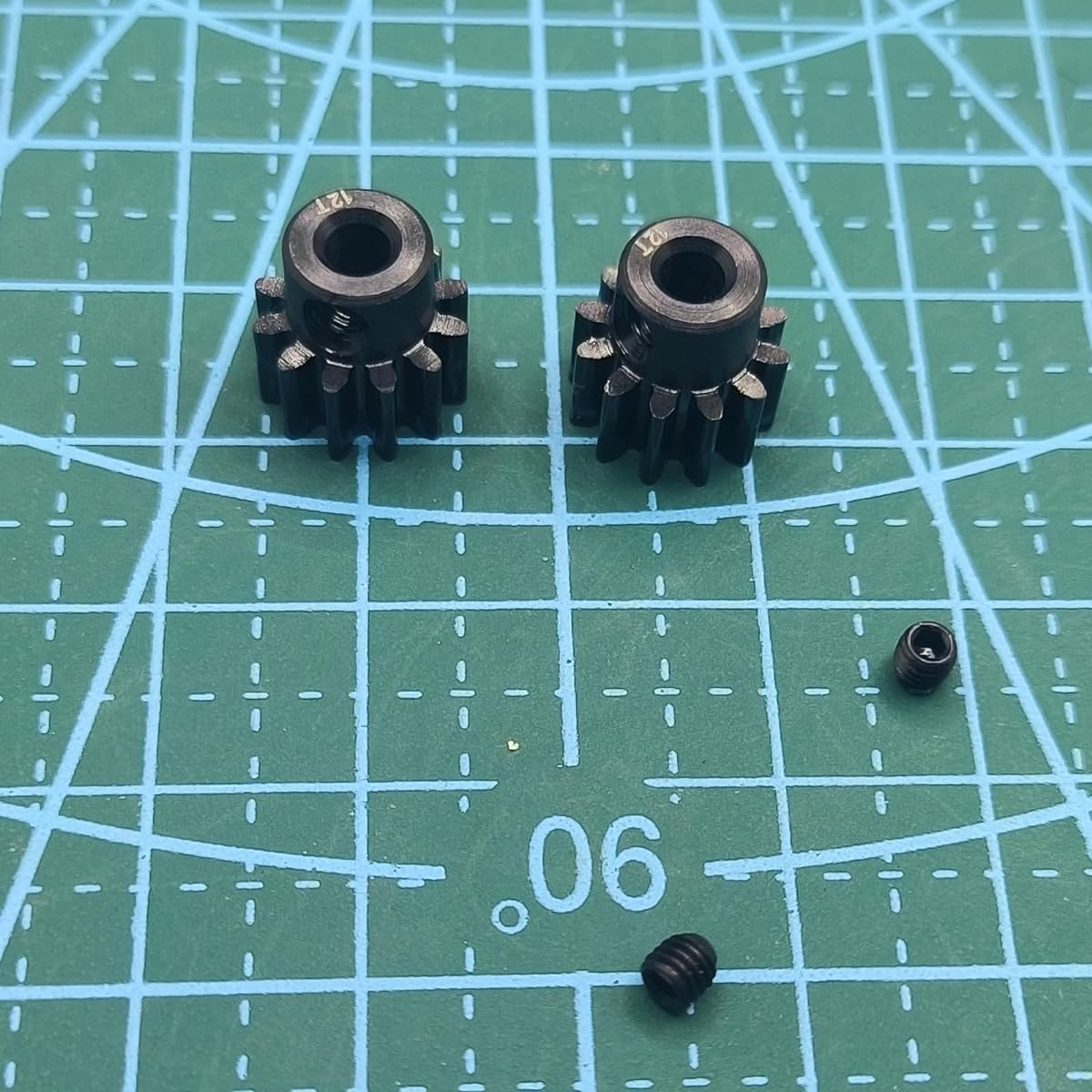 ADORLY 2pcs 3942X Hardened Steel 12 Tooth Pinion Gear (32 Pitch) for Traxxas Slash Wristler Stampede Raptor 4x4 VXL TRX-4 TRX-6 12T Motor Pinion Upgrade Parts