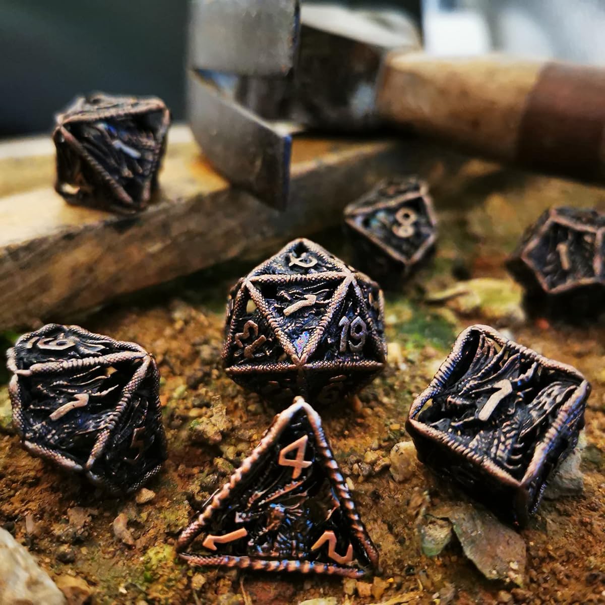 HAOMEJA Dice Hollow DND Dragon Metal Dice Set Role Playing Dice 7 Pieces D&D Dungeons & Dragons Dice (Antique Red Copper)