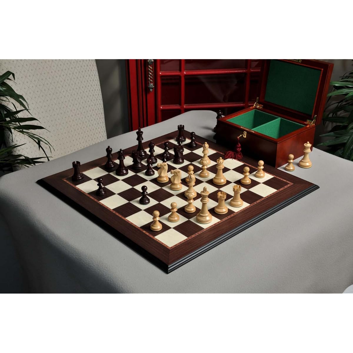 Reykjavik II Series Chess Set Box Board Combination