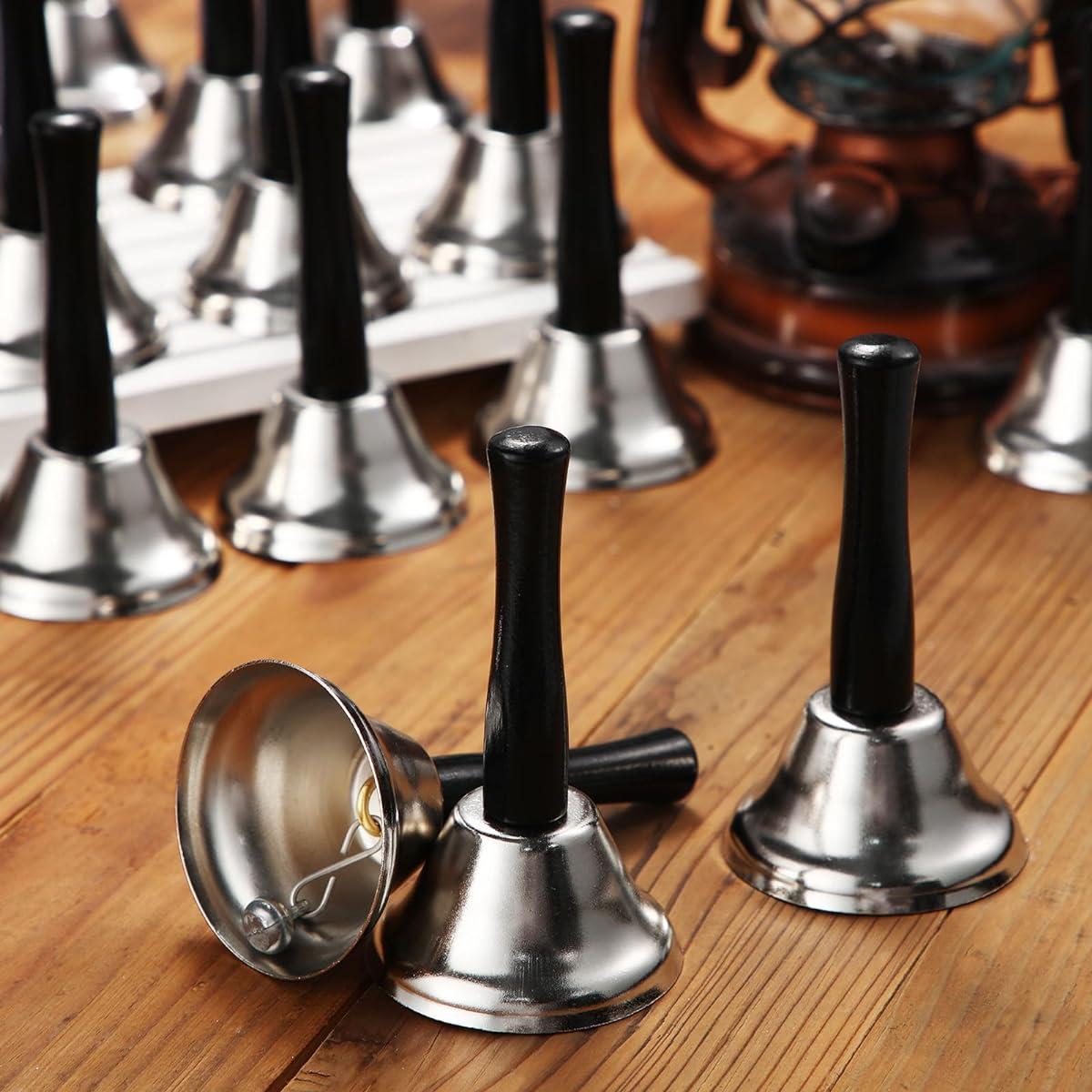 Fumete 100pcs Metal Handbell Silver and Gold Steel Christmas Dinner Service Handbell with Wooden Handle Musical Percussion for Sick Elderly Alert (Silver)