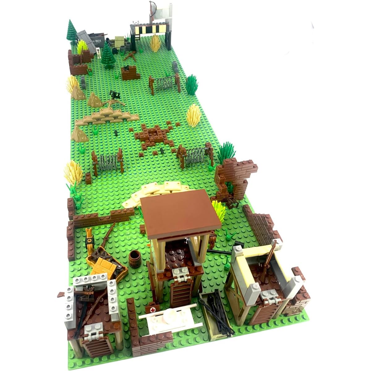 General Gym Custom Battle Scene 2 Building Blocks Toy Playset 534 Piece Accessory Set Includes Buildings, Weapons, Bar Wire and More