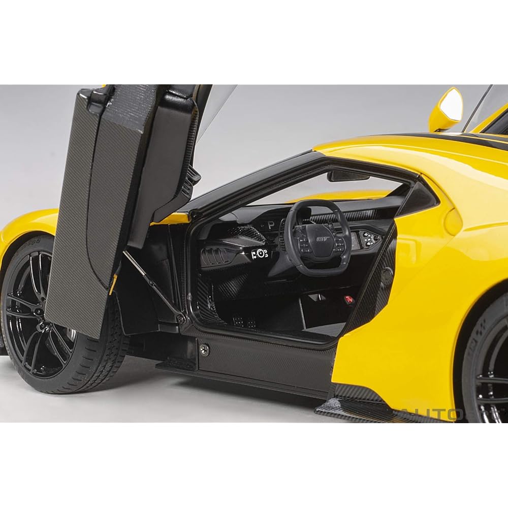 AUTOart 1/18 Ford GT 2017 Yellow/Black Stripe Finished Product