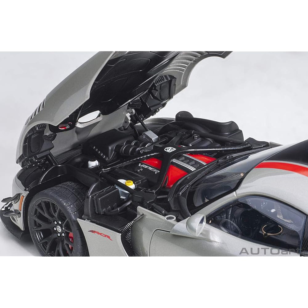 AUTOart 1/18 Dodge Viper ACR Metallic Silver/Black Stripe Finished Product 71733
