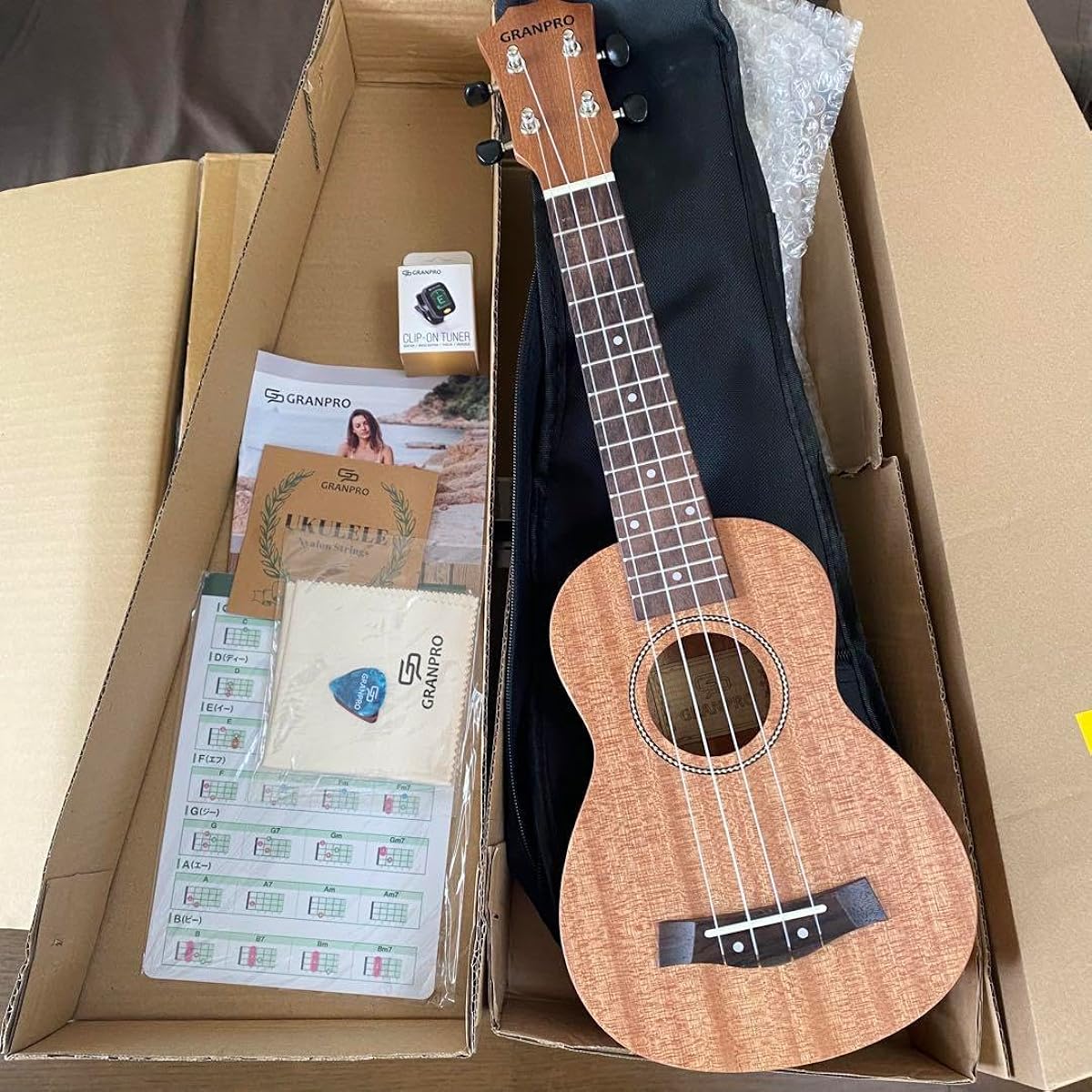 Ukulele Soprano 21 inch Tuner Pick Case Chord Chart Instruction Manual 7MYY