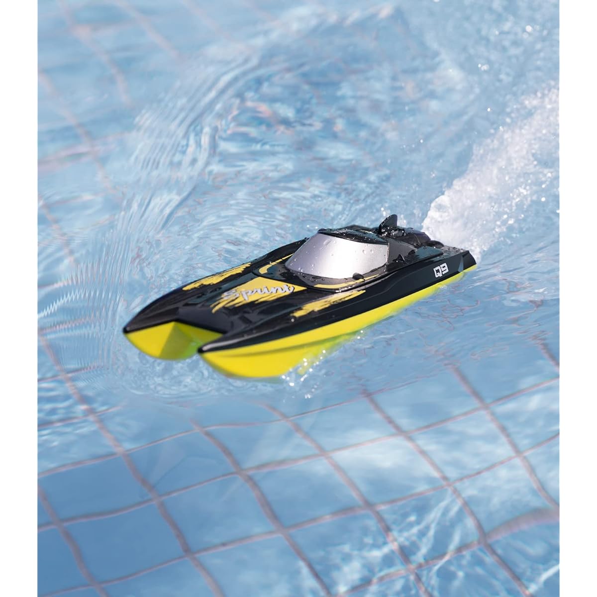 SYMA RC Boat for Kids, Q9 Remote Control Boat for Pool and Lake, 2.4GHz 10km/h Speed Boat, Double Power, Low Battery Reminder, Speed Boat Remote Control Toy, Gift for Kids or Adults