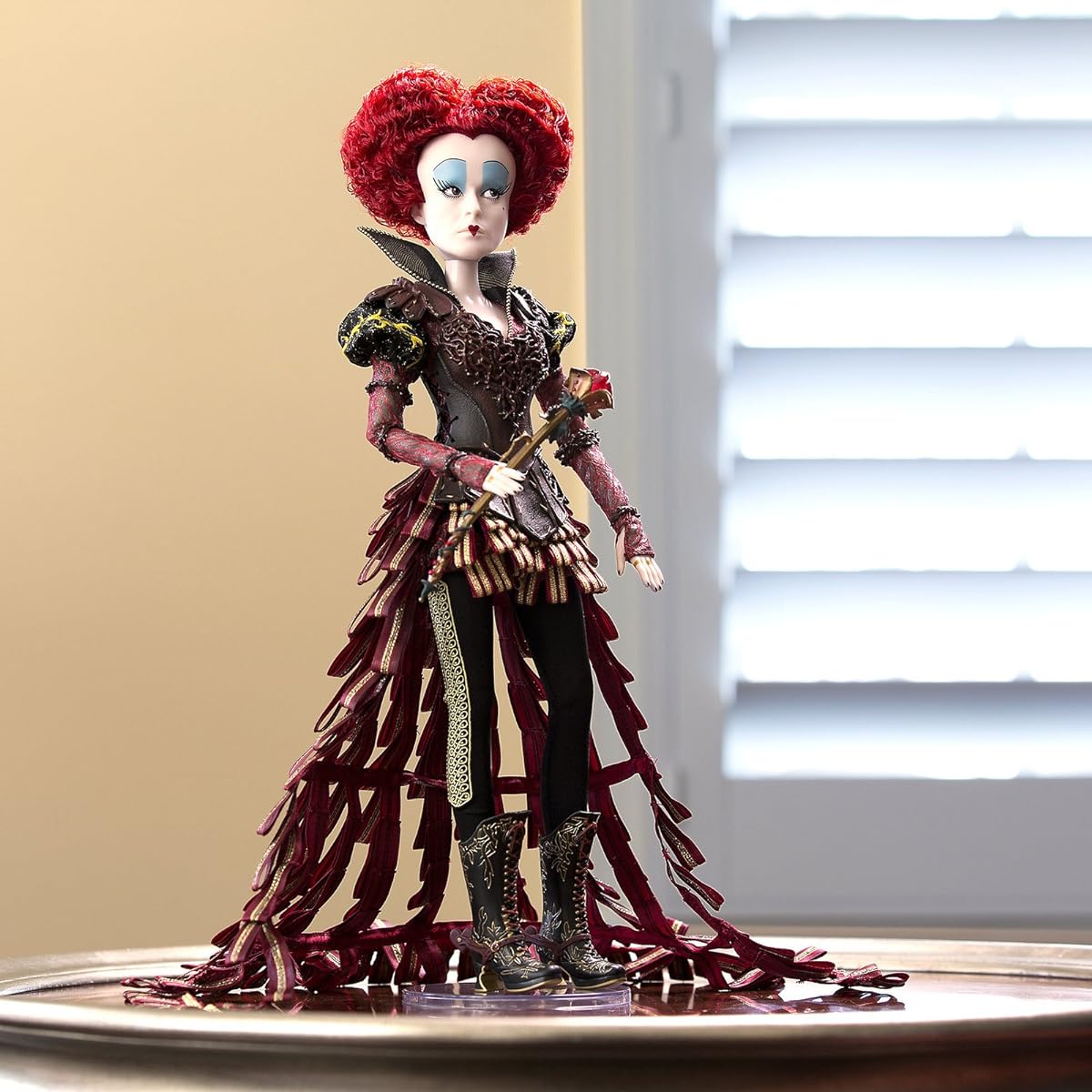 Disney Store Alice Through the Looking Glass Limited Edition Designer 17 " Doll – iracebeth The Red Queen – Le of 4000