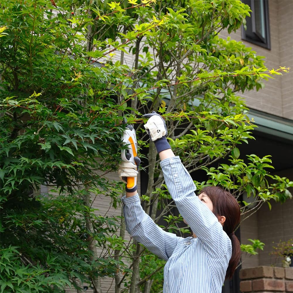 Kyocera Old Ryobi Rechargeable Pruning Shears BSH-120 3.6V 665050A Maximum cutting branch diameter 12mm Charging time 60 minutes 350 cuts per charge Lightweight 600g Lithium-ion 3.6V Japanese blade