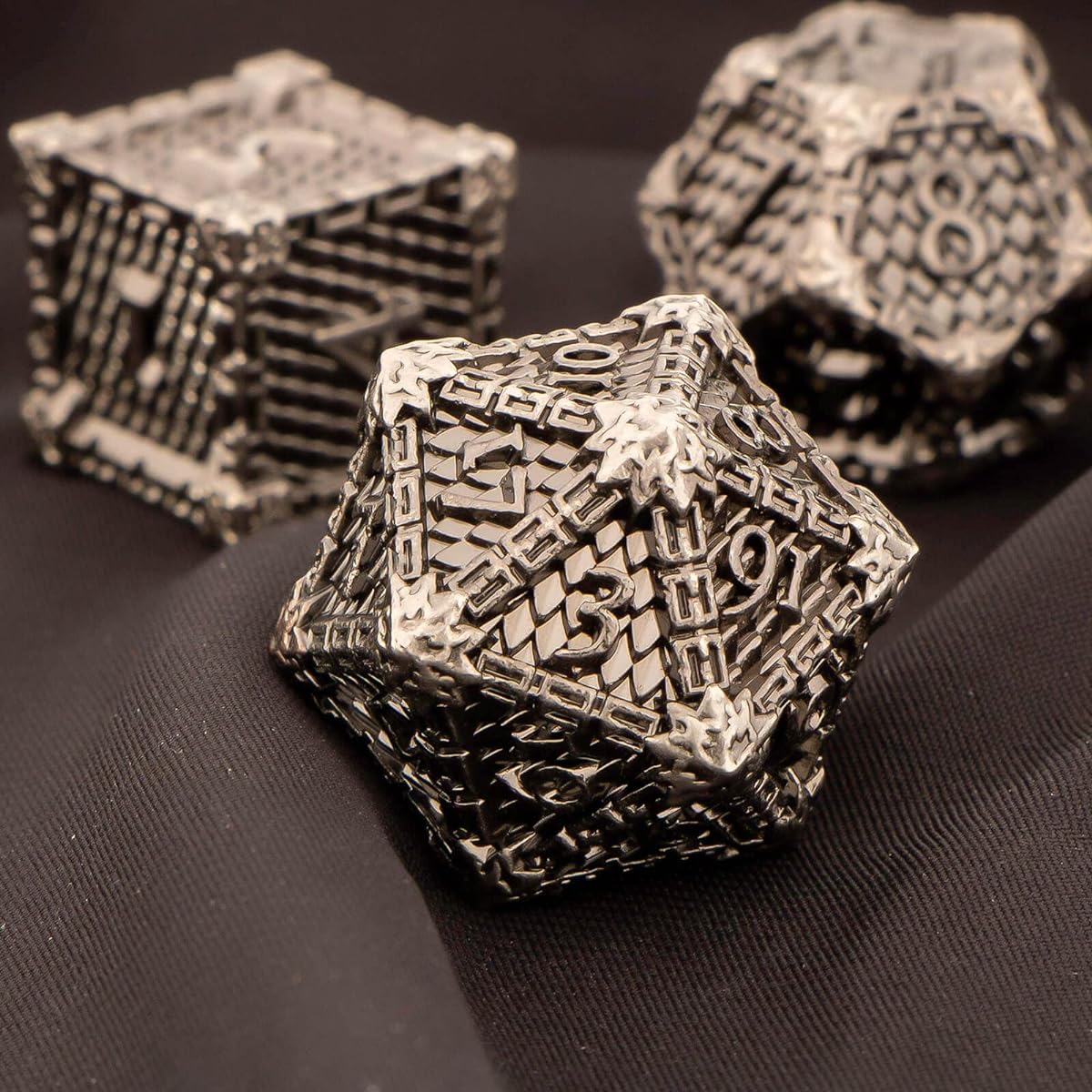 OUKELANWO Dungeons and Dragons Dice Set D&D with Box Polyhedral Metal DND Dice Role Playing RPG D D Dice D20 D12 D10 D8 D6 D4