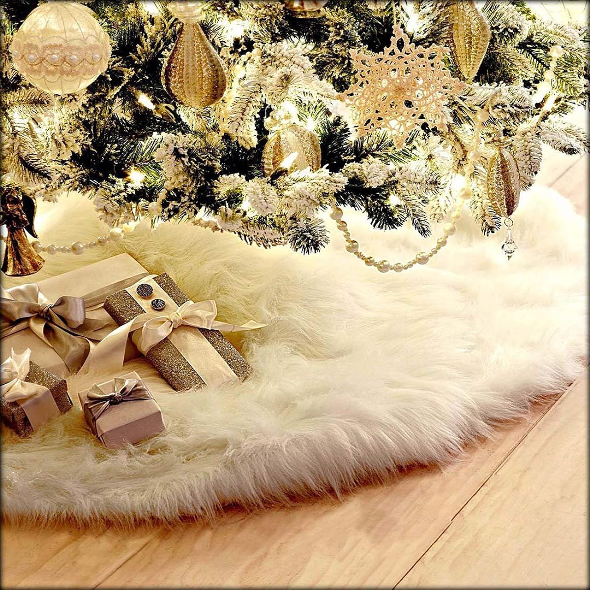 vctops Christmas Tree Skirt 48" Super Soft Faux Fur Christmas Tree Skirt Christmas Decorations for Indoor and Outdoor (White, 48" Diameter)