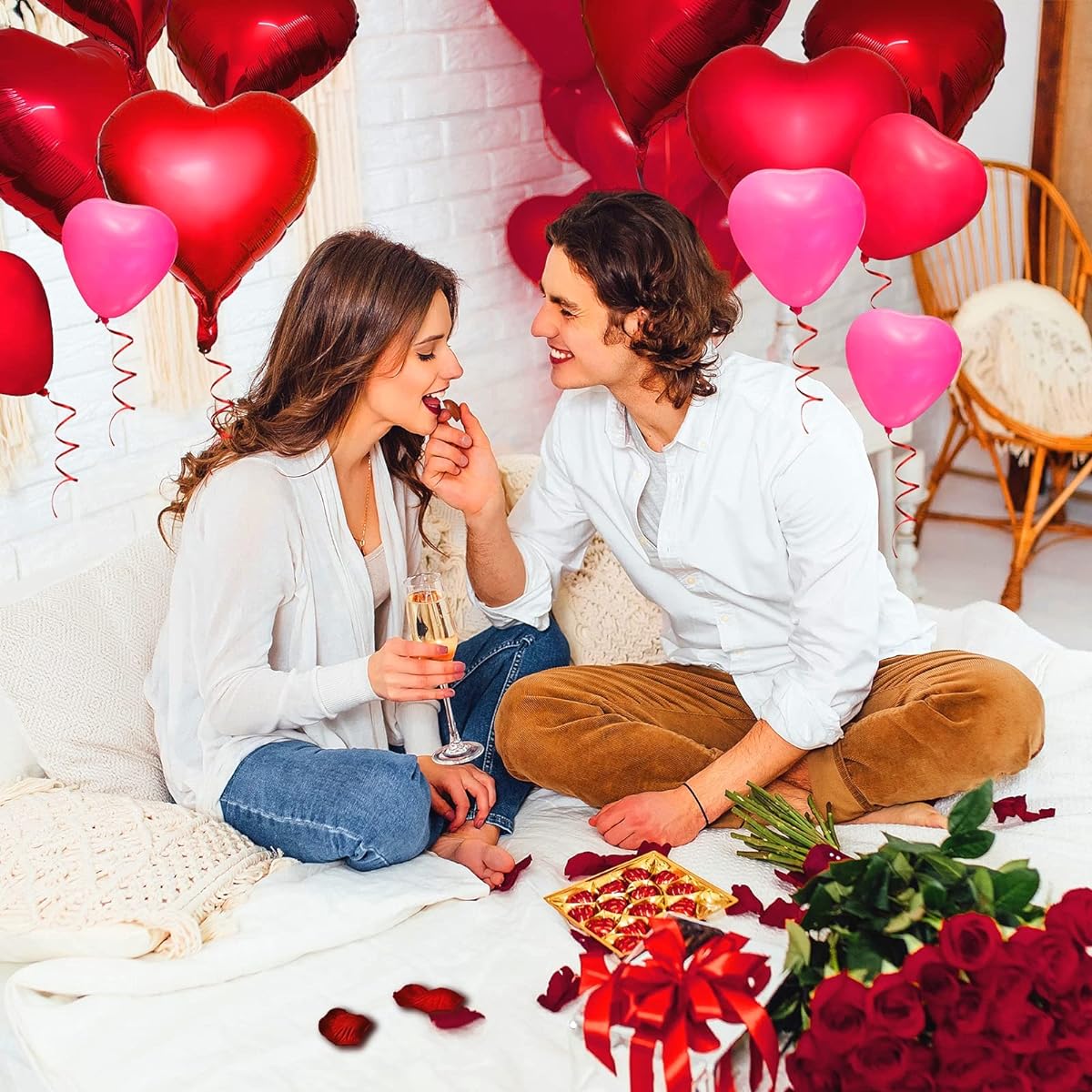 I LOVE YOU Balloons Heart Balloons Valentine Balloon Set Love Bear and Heart Balloons Valentine's Day Decorations Red Rose Petals Romantic Decorations Special Night Valentine's Party Decorations