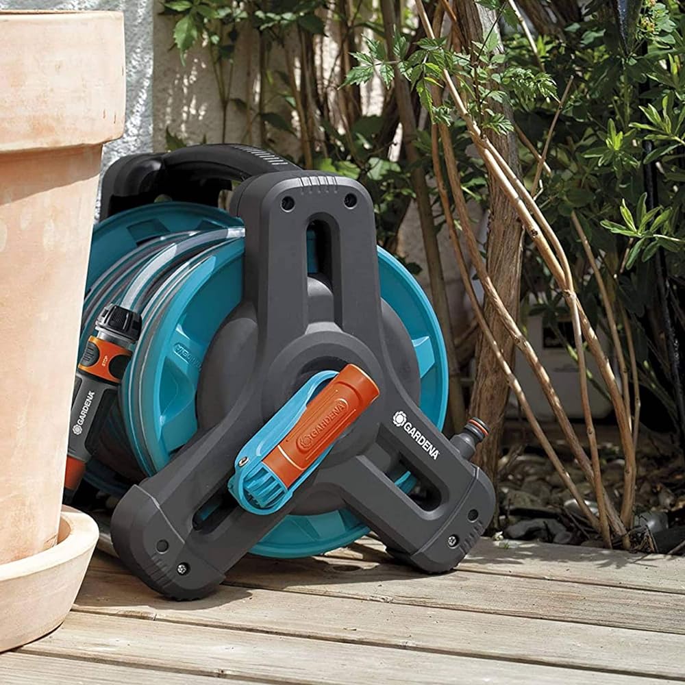 GARDENA Classic Hose Reel 10: Garden Hose Set (Includes Hose Reel and 10 m Hose) 08010-20 Made in Germany