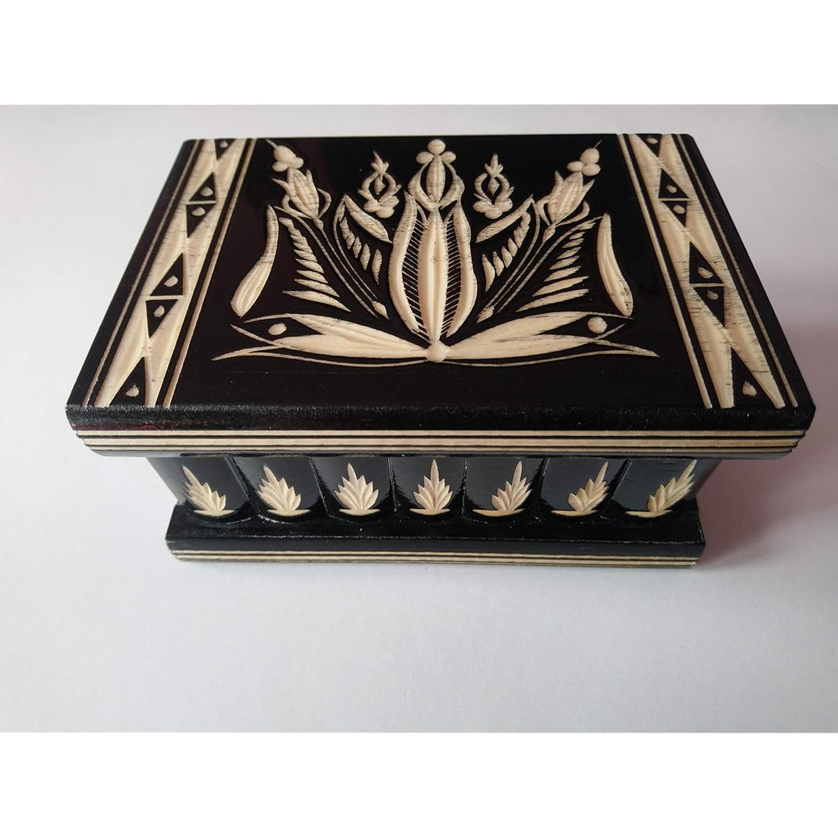 Beautiful Wooden Magic Mystery Puzzle Secret Box Handmade Intricately Carved Box Black AZI01