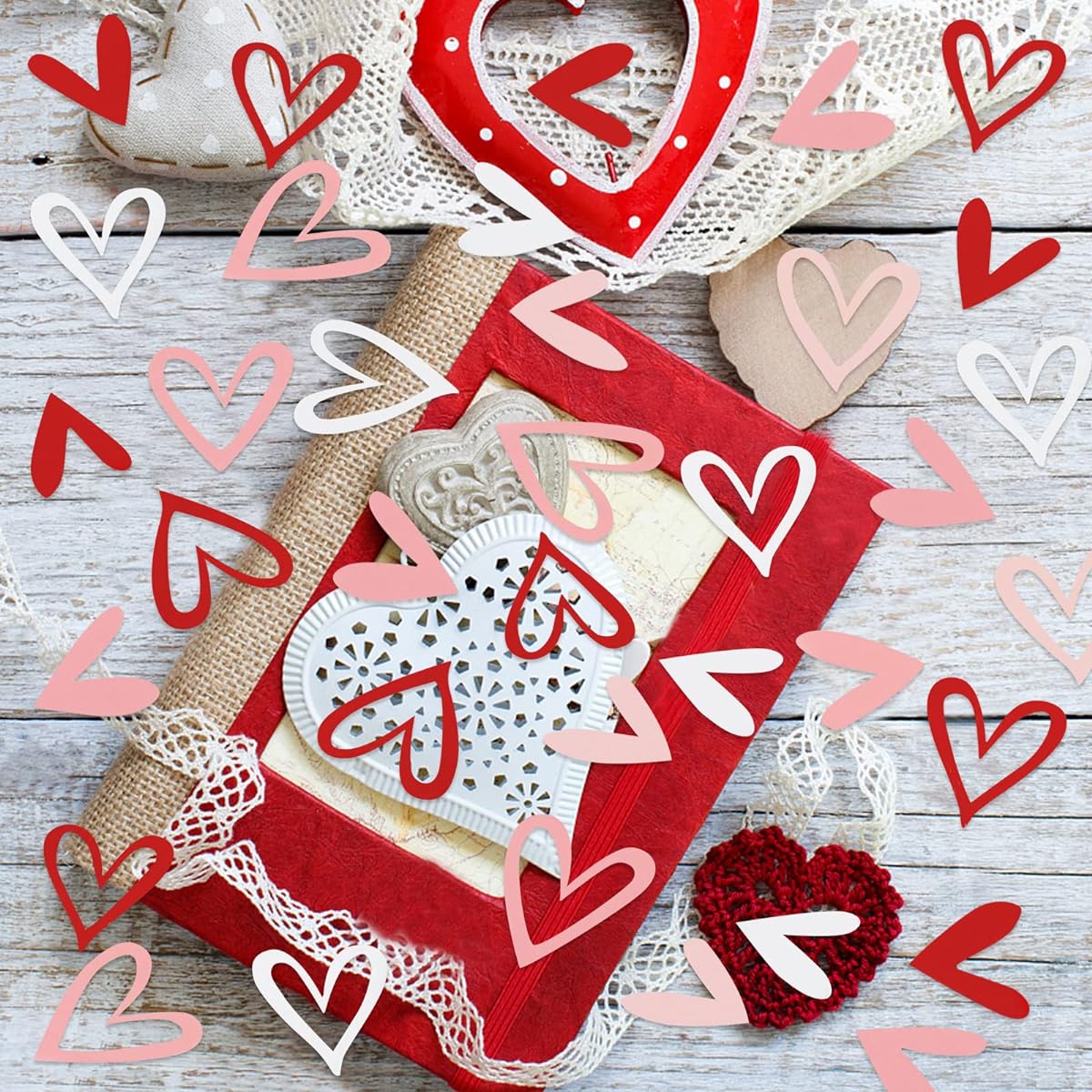 200pcs Valentine Confetti Valentine Table Heart Confetti for Table Valentine's Day Table Decoration Valentine's Day Wedding Engagement Party Home Decoration Supplies
