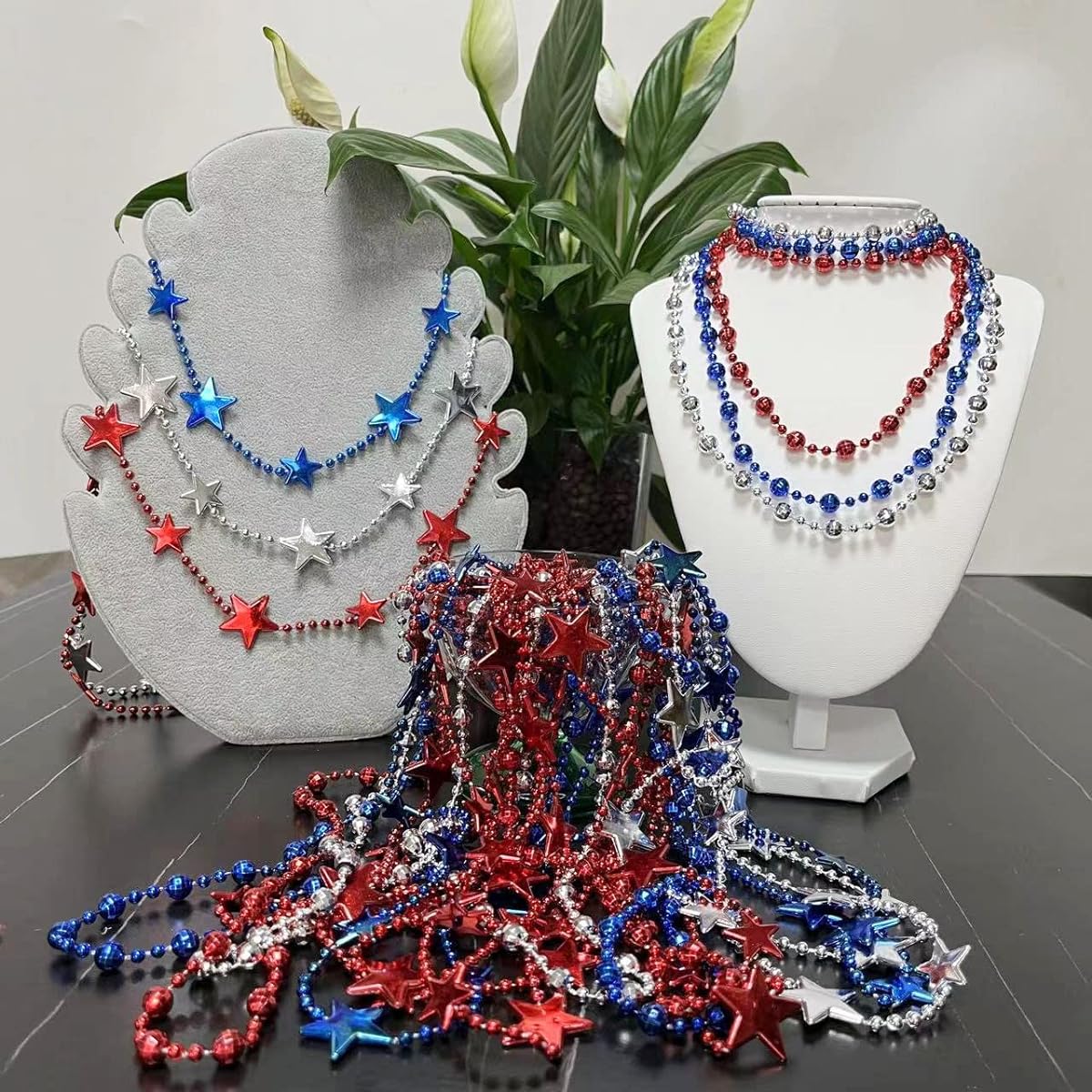 URUW 18 Pieces Star Earth Bead Necklace 4th of July Independence Day Necklace Plastic Necklace Party Necklace Carnival Decoration Necklace