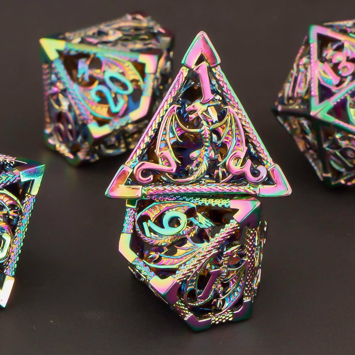 KERWELLSI Hollow Metal DND Dice Set, 7 Piece Polyhedral Dice Set, Dungeons and Dragons Dice Set D&D with Gift Box, Role Playing Dice, D and D RPG Dice D20 D12 D10 D8 D6 D4