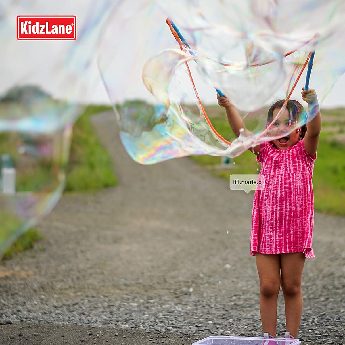 Kidzlane Bubble Wand 24oz Mixed Giant Bubble Solution | Giant Bubble Wand for Kids | Outside Toy Big Bubble Maker | Bubble Toy for Outdoor Play Ages 3+