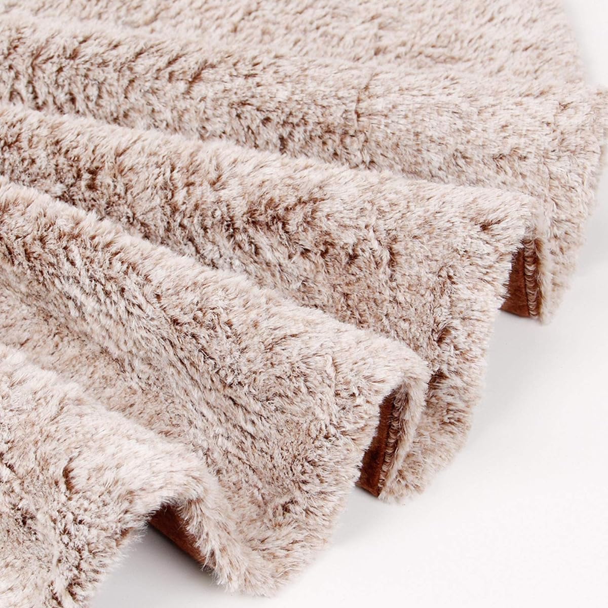 Juegoal Luxury Christmas Tree Skirt, 48 Inch Faux Fur Soft Plush Mat Christmas Tree Mat for Christmas Holiday Party Decorations, Greyish Brown