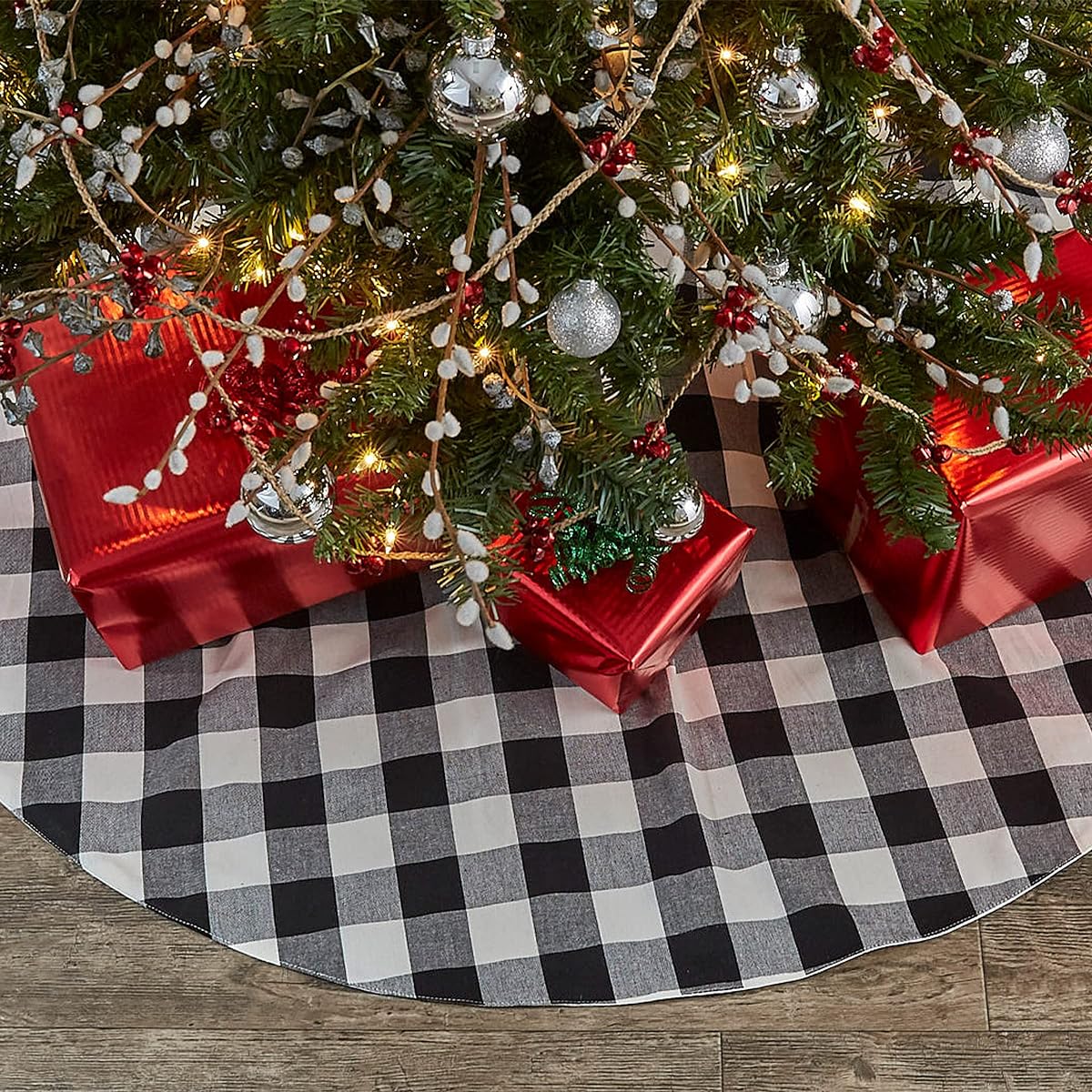 Park Designs 113-560BC Black and Cream Wicklow Check Tree Skirt, 52" Diameter
