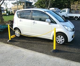 Cowboy Color Plastic Pole Set 4 Pillars (Black) + 4 Rubber Bases + 3 Chains 2M (Yellow)