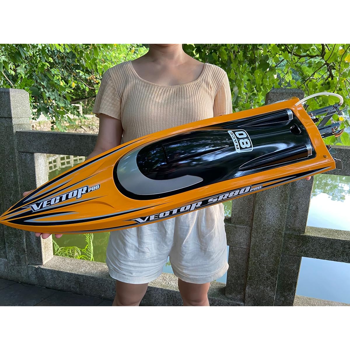 31.5" Large Remote Control Boat for Adults 798-4P Pro Brushless Speed Boat 80km/h+ Powered by Two 5200mAh Batteries Simultaneously Upgraded All-Metal Rudder