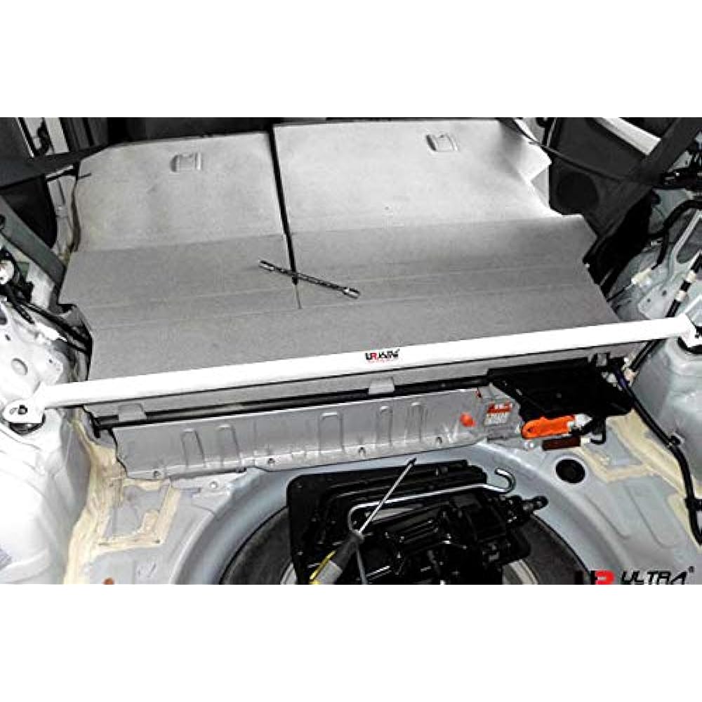 Ultra Racing ZVW30 RE2-1623 Rear Tower Bar for Toyota Cars Prius