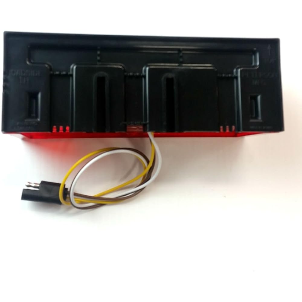 Shorelander 5110574 Non -LED left tail light