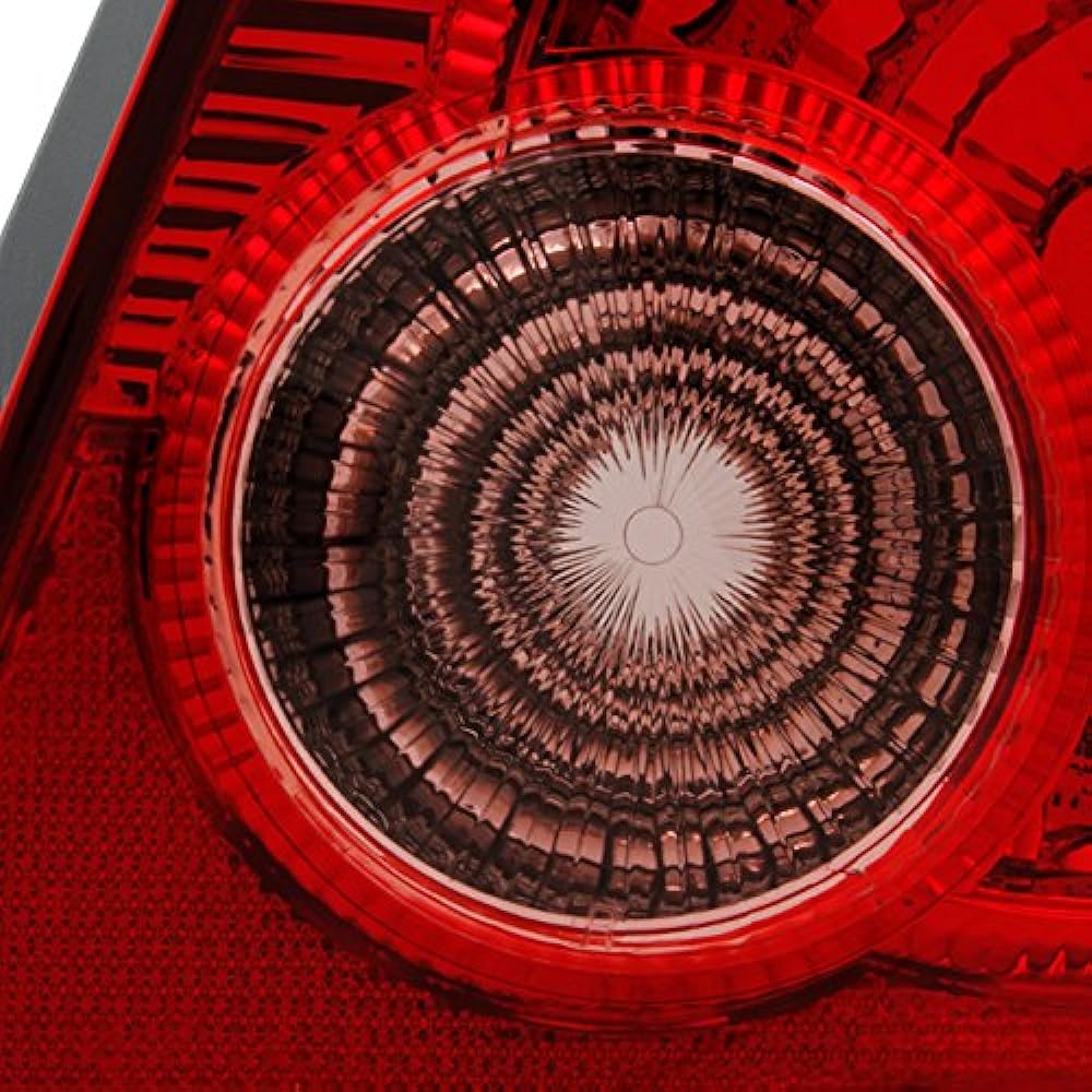 Toyota Corolla E120 outerpiece tail light brake lamp driver + passenger seat replacement pair set