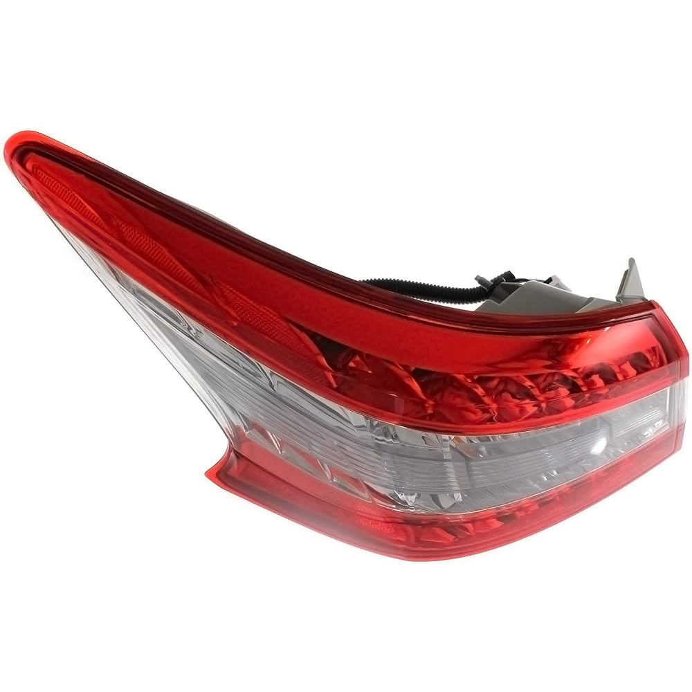 Tail Light Assemblies 2013-2015 Nissan Centrico outerwear corresponding to the driver's seat side