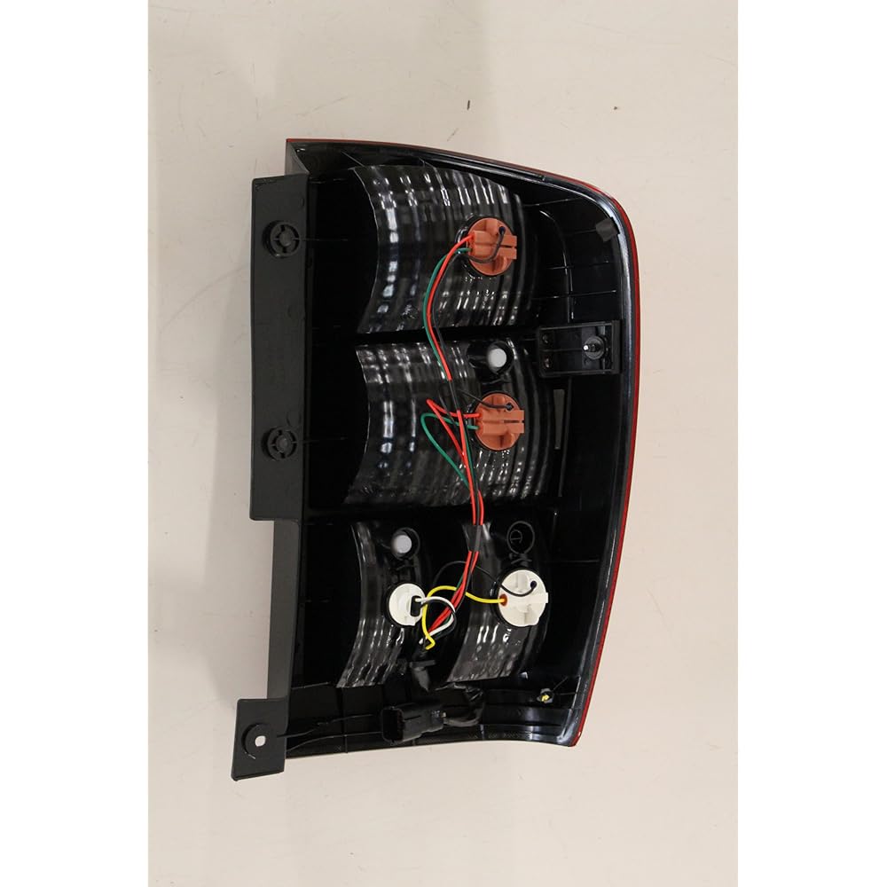 Genuine Hyundai Parts 92401-4J000 Ride seat side tail light assembly