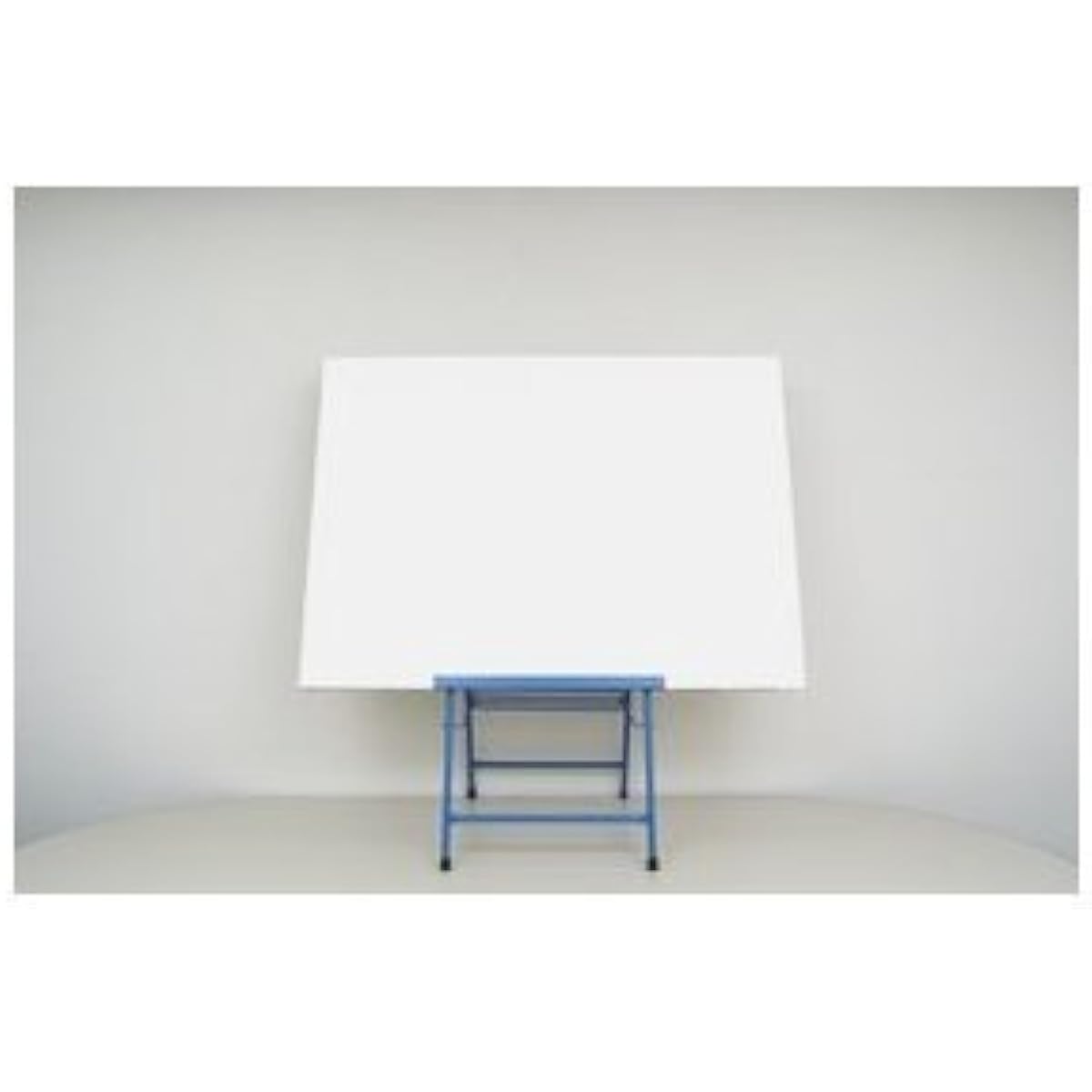 [I Project] Stage set [for panel theater]