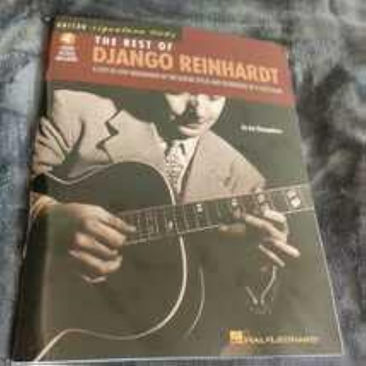 DJANGO REINHARDT Guitar playing TAB score with web sound source DJANGO REINHARDT SIGNATURE LICKS Imported sheet music Easy payment