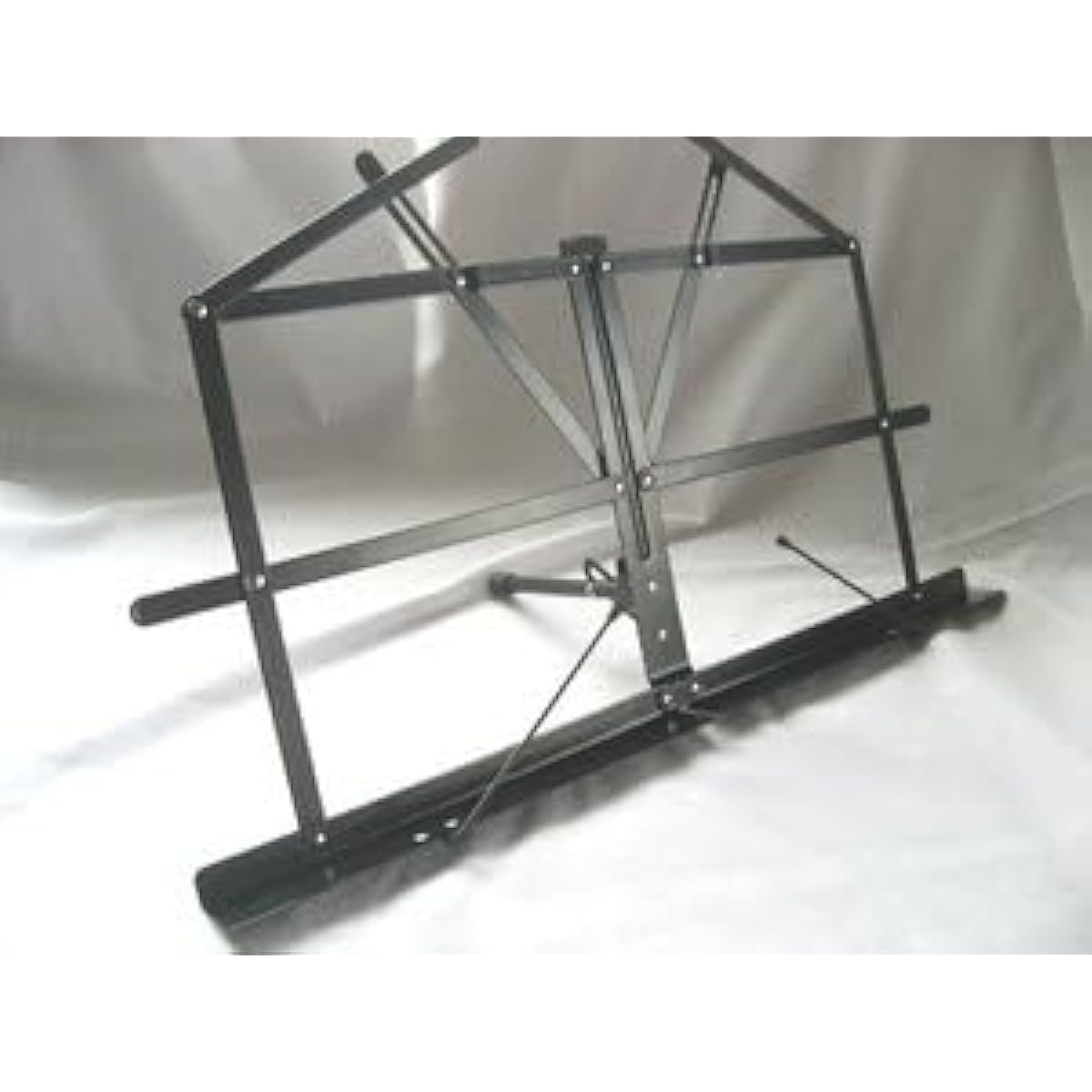 Set of 3 tabletop music stands (tabletop viewing stands) with case, angle adjustable