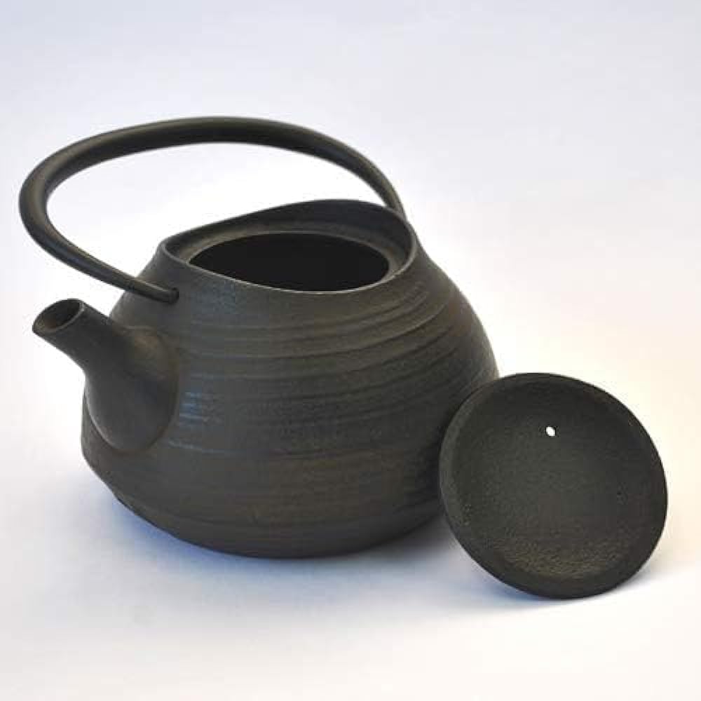 Ichikudo Nanbu Ironware Iron Kettle Brush Grain 0.6L - Kettle Hakeme 0.6L -