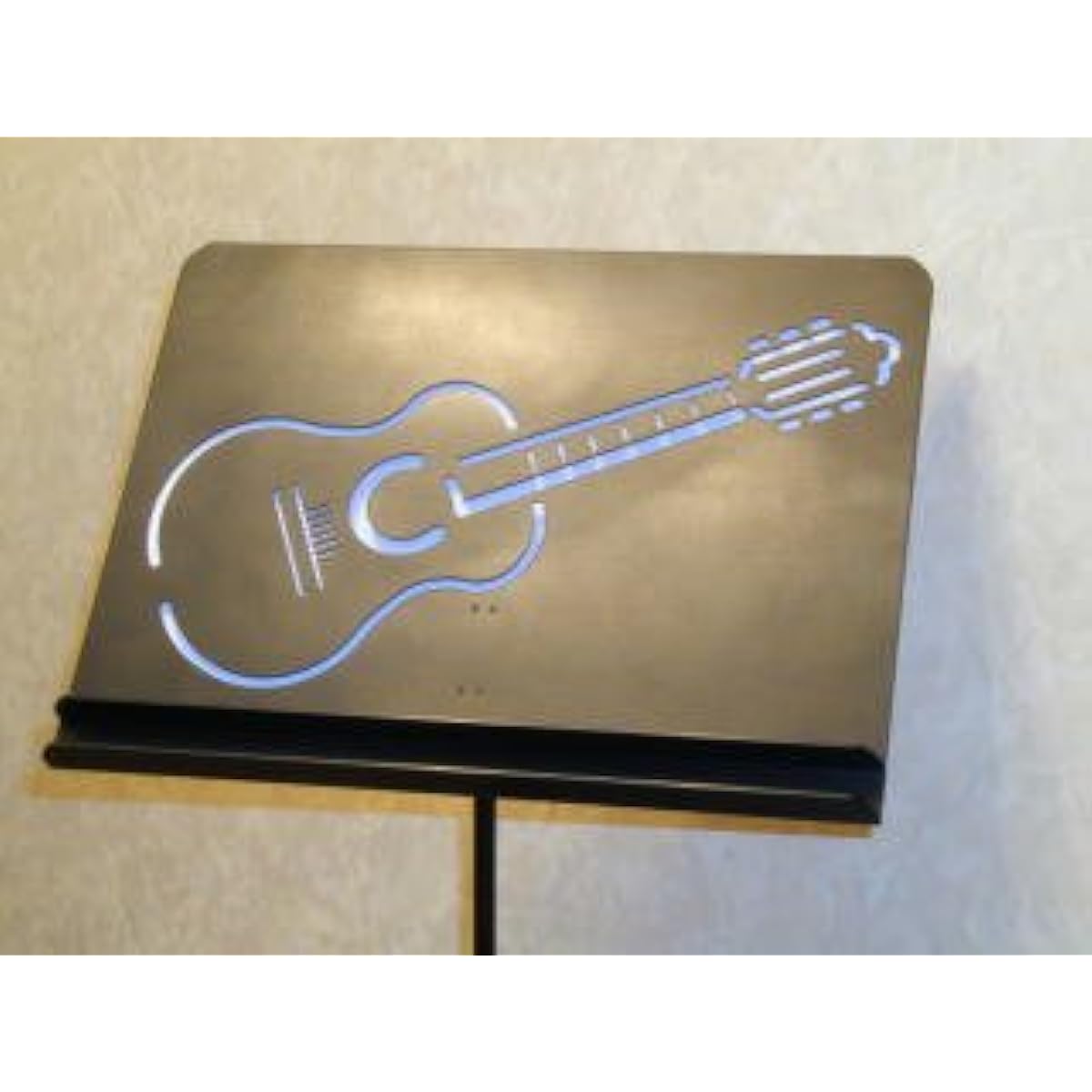classical guitar music stand