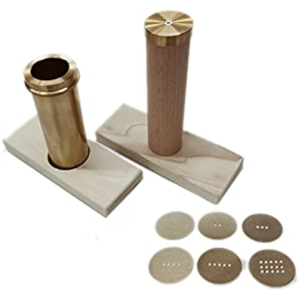 Endo Shoji TKG Squeezer Odamaki Large Width x Depth x Height (mm) 160 x 68 x 170 Inner Diameter (mm) 47 Includes 6 plates for squeezing ingredients such as Mont Blanc Professional item Commercial use WOD01001