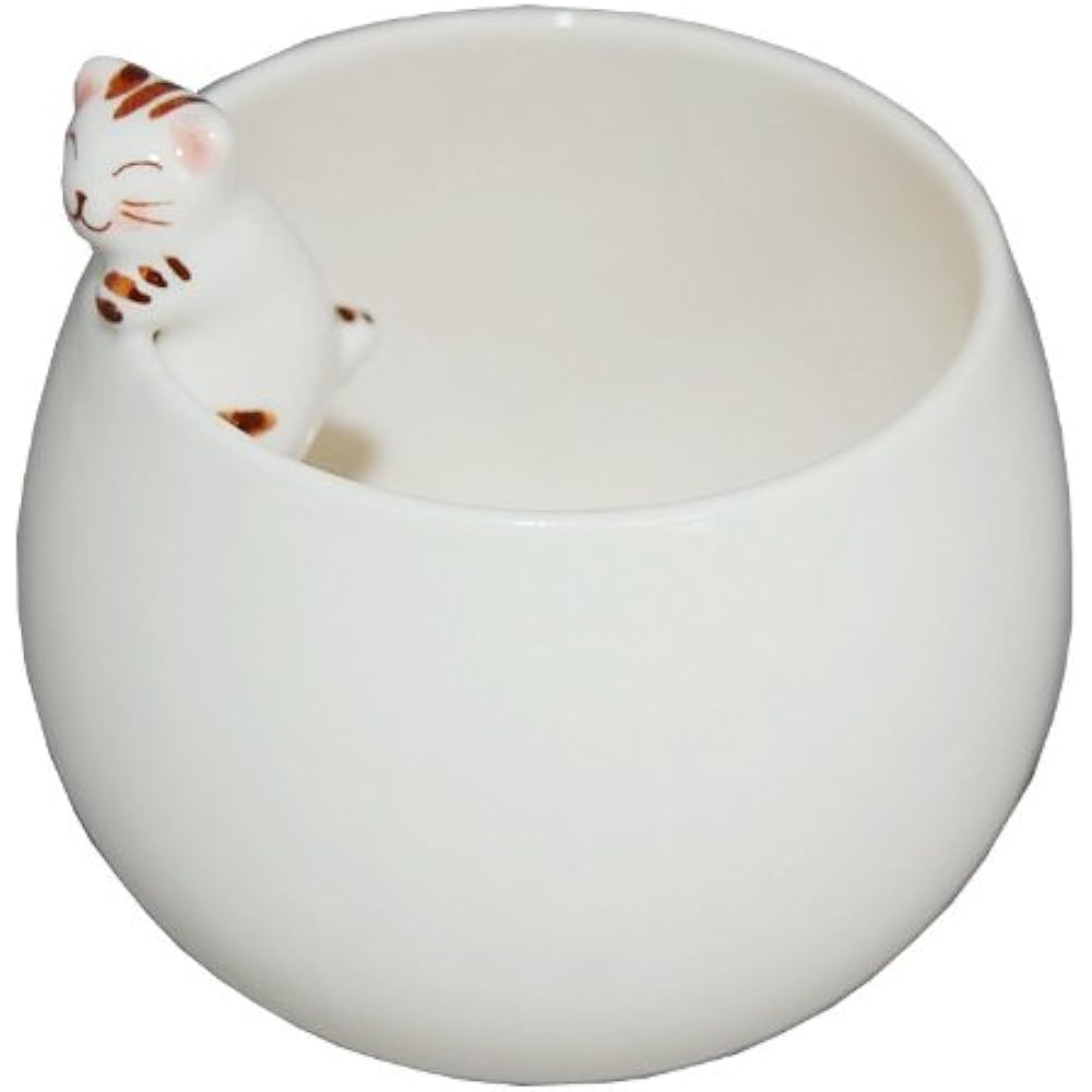 Hasami ware Kikusho kiln Cat pot & round cup 2 piece set (presentation box included) (Tora inside)