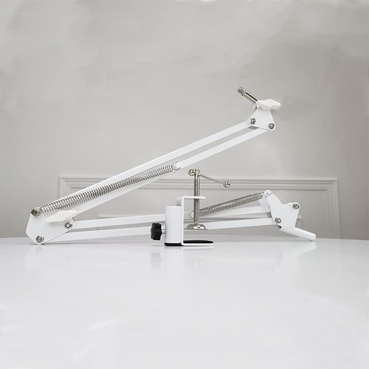 HYZUHOME White Boom Arm for Hyperx Qu&S, Professional Adjustable Hyperx Qu&White Microphone Boom Arm, White Stand, Compatible with Hyperx Qu&White Microphone