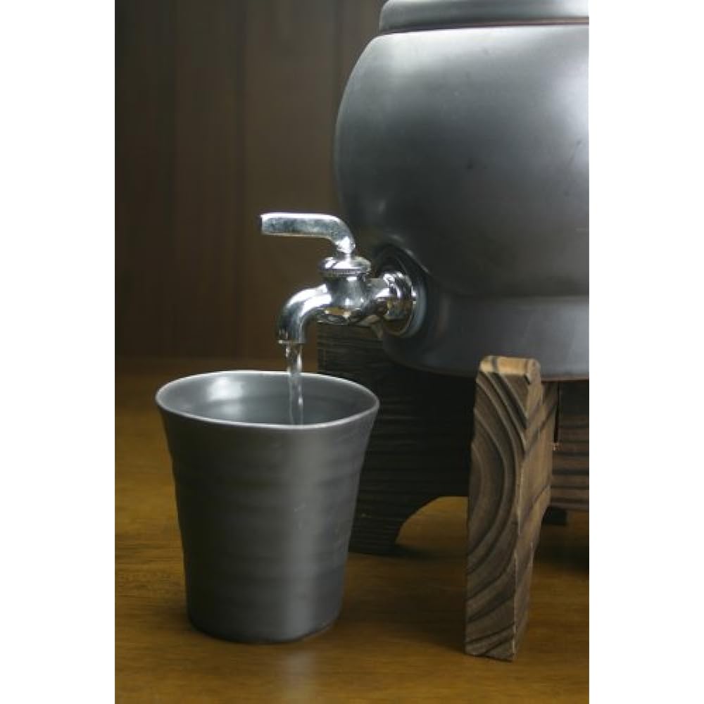 Free cup: Atsuhime Arita ware shochu server set with baked cedar stand (1 server, 2 cups set, 1 baked cedar stand)