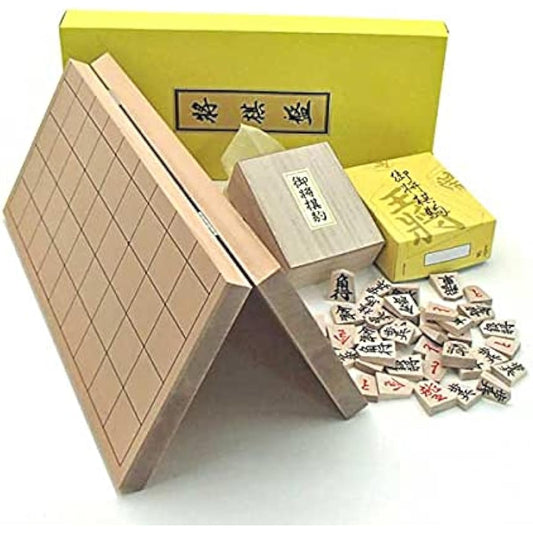 Shogi set perfect for adults and children Shin-Katsura No. 7 folding shogi board and bold wooden specially selected shogi pieces