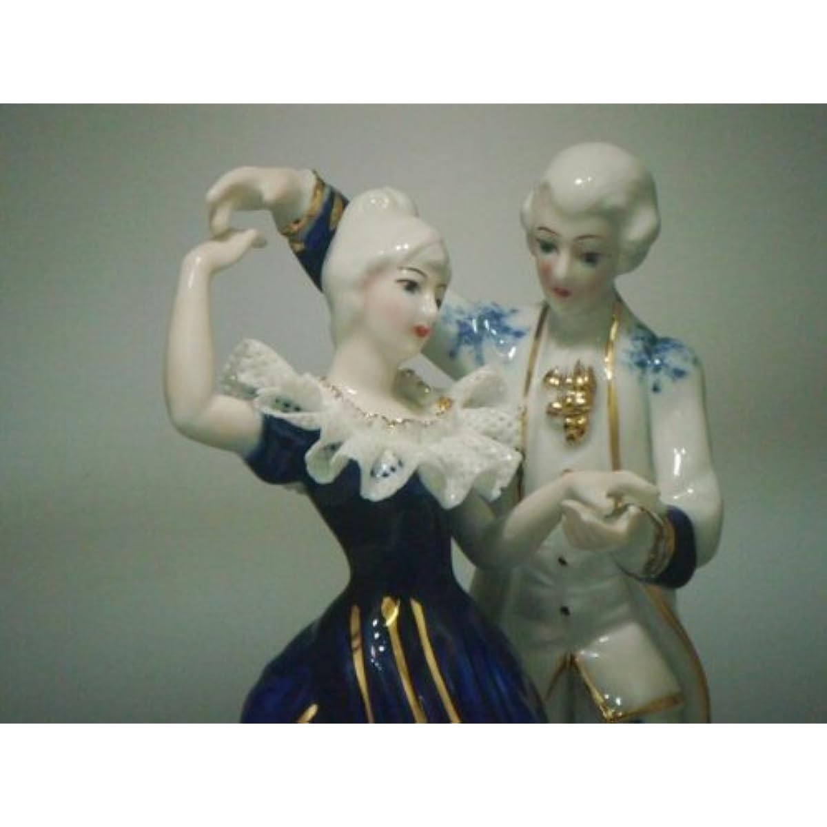 Music Box Dance W Ceramic Lace Doll [Ceramic Doll]