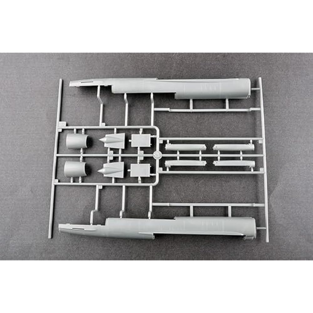 Trumpeter 1/72 Soviet Army Tu-128UT Fiddler C Plastic Model 01688