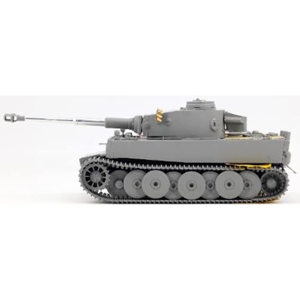 Border Model 1/35 German Army Tiger I Very Early Production Type 502nd Heavy Tank Battalion Leningrad 1942/3 Winter (3in1) Plastic Model BT014