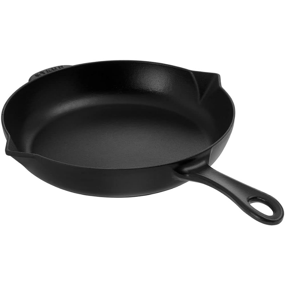 staub "Round frying pan 26cm black" iron enamel oven compatible IH compatible [Japan official product] 40510-617 Frying pan with cast iron handle