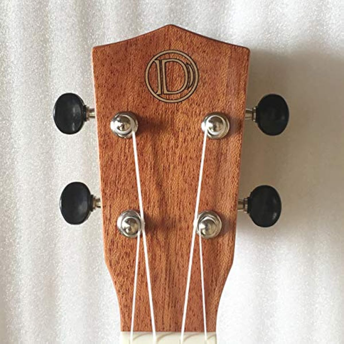 DCT DUC-300M Concert Ukulele/Single board front and back
