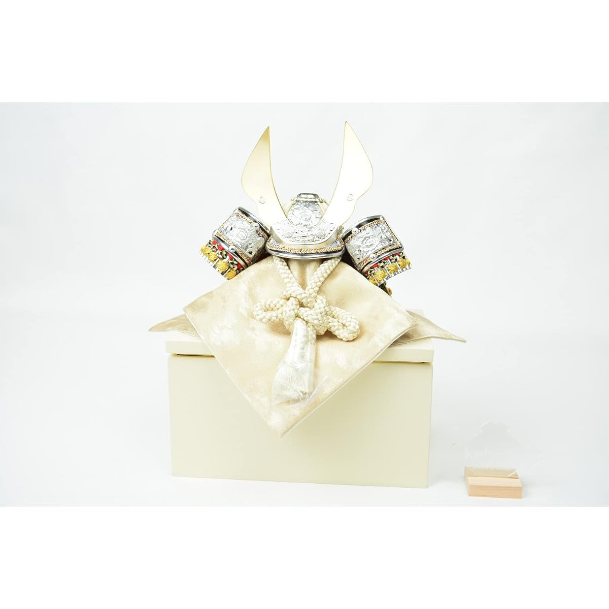 May Doll Kanzo's Kabuto Decoration No. 5 Mini Kabuto Compact Kabuto Decoration with Storage Box Limited Edition 2023 (I-1)