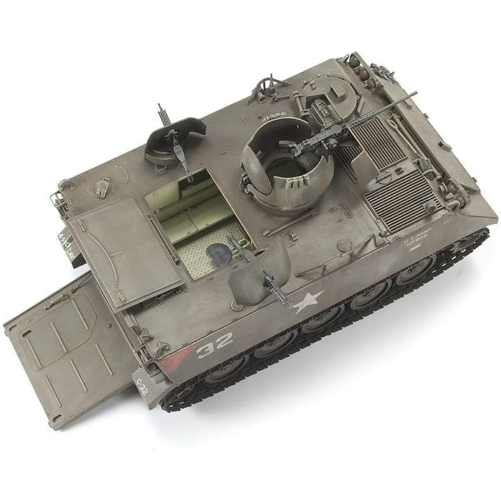 AFV Club 1/35 US Army M113 ACAV Armored Cavalry Fighting Vehicle Plastic Model FV35113